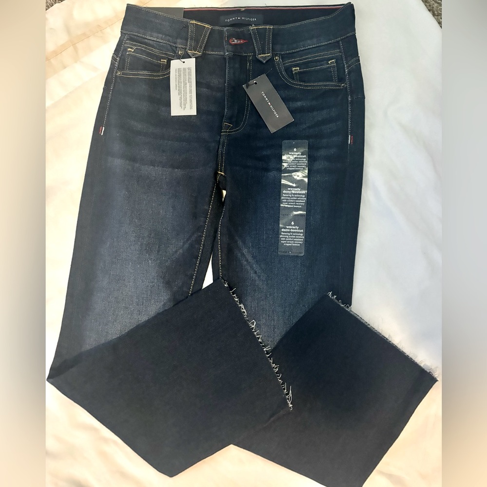 Women’s Tommy Hilfiger Size 6 Blue Jeans